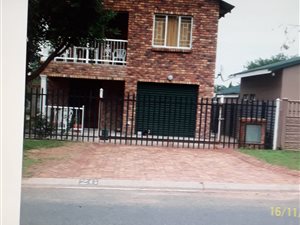 3 Bed House in Nigel Central