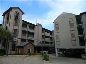 2 Bed House in Mooivallei Park
