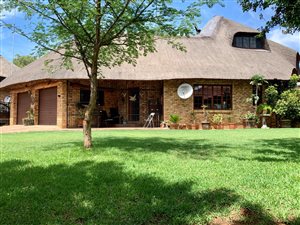 3 Bed House in Eike Park