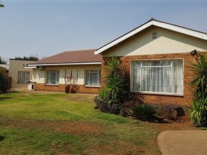 4 Bed House in Hadison Park