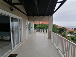 3 Bed Apartment in La Mercy