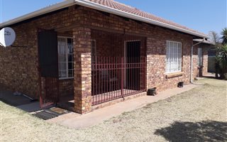 3 Bedroom House in Meyerton South