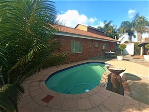 3 Bed House in Zwartkop