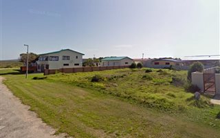 793 m² Land available in Gouritsmond