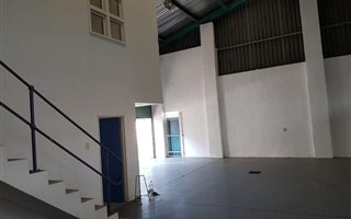 367 m² Industrial space in Fields Hill
