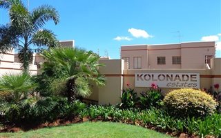 2 Bedroom Flat in Magalieskruin