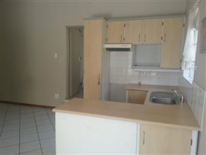 1 Bed Garden Cottage in Franklin Roosevelt Park