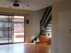 2 Bed Townhouse in Wilgeheuwel