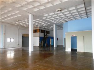 458 m² Retail Space in Hillcrest Central