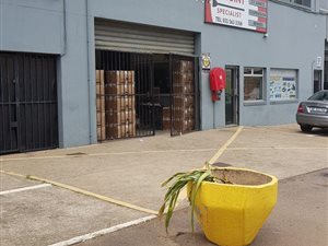 224 m² Industrial space in North Coast Road