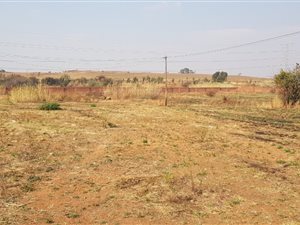 1152 m² Land available in Claudius