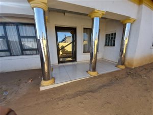 2 Bed House in Tembisa