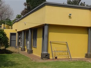 3 Bed House in Fontainebleau