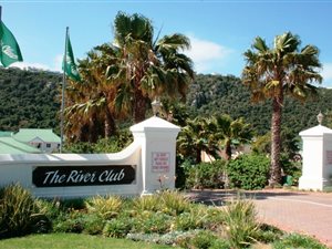 477 m² Land available in River Club
