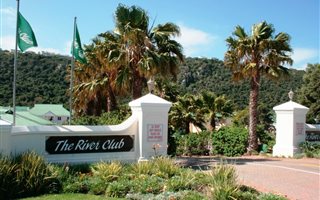 477 m² Land available in River Club