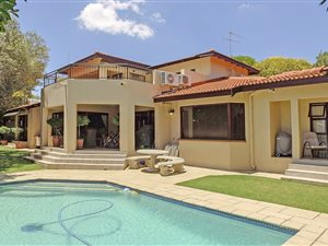 5 Bed House in Dainfern Golf Estate