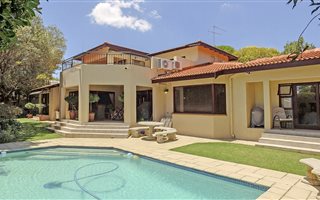 5 Bedroom House in Dainfern Golf Estate