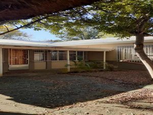 3 Bed House in Rooiberg