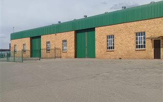 1080 m² Industrial space in Lanseria and surrounds