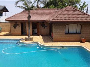 3 Bed House in Harmelia
