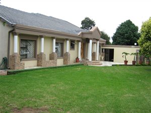 4 Bed House in Highway Gardens