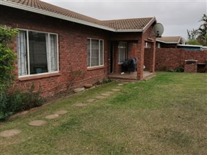 3 Bed Townhouse in Cleland