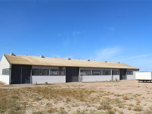 972 m² Industrial space in Vredendal