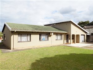 5 Bed House in Park Rynie