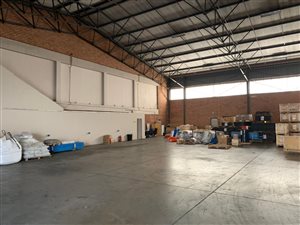 2607 m² Industrial space in Pomona