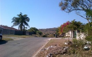 1121 m² Land available in Mandini