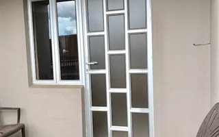 1 Bedroom Flat in Umhlatuzana