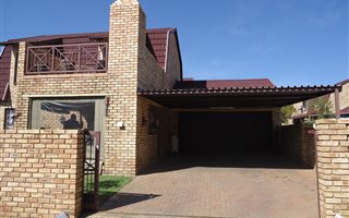 4 Bedroom Apartment in Willowbrook