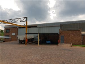 1441 m² Commercial space in Derdepoort