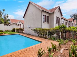 1 Bed Apartment in Saxonwold