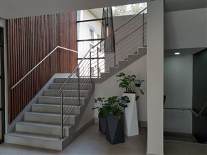 510 m² Office Space in Strubens Valley