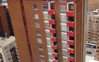 1 Bedroom Apartment in Johannesburg Central
