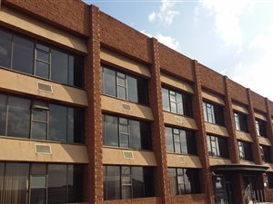 1925 m² Commercial space in Wilbart
