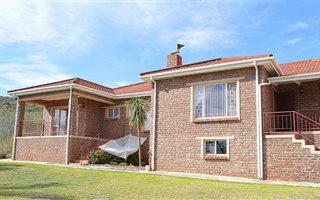 3 Bedroom House in Ladismith