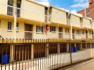 5 Bed Townhouse in Sunnyside