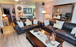 3 Bedroom House in Blommendal