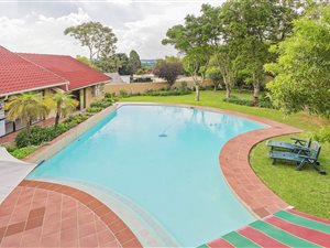 6 Bed House in Ferndale