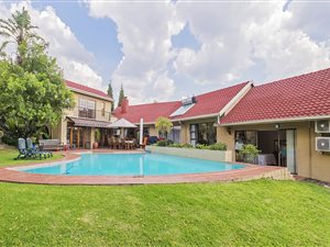 6 Bed House in Ferndale
