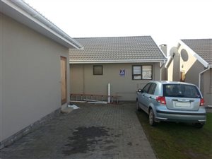 2 Bed Townhouse in Gonubie