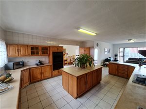 4 Bed House in Marlboro Gardens