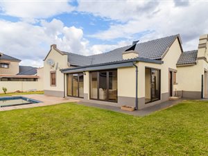3 Bed House in Hesteapark