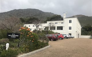 315 m² Commercial space in Steenberg