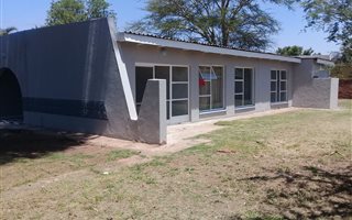 3 Bedroom House in Claremont