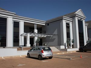 313 m² Office Space in Bryanston