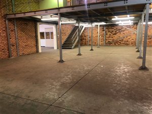 736 m² Industrial space in Meadowdale
