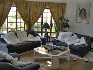 3 Bedroom Townhouse in Kyalami Hills